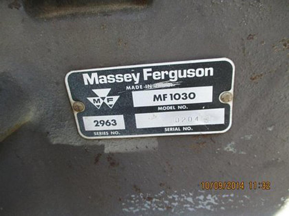 Baggage Tractor Massey Ferguson MF-1030