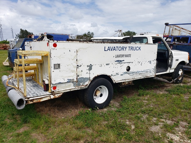 Lavatory Truck Ford/Stinar F-450/SLS-350