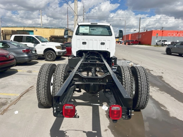 Truck Chassis Ford F-650 2025