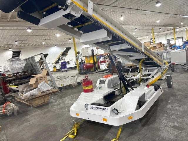 Towable Belt Loader Wasp A01771D-3179