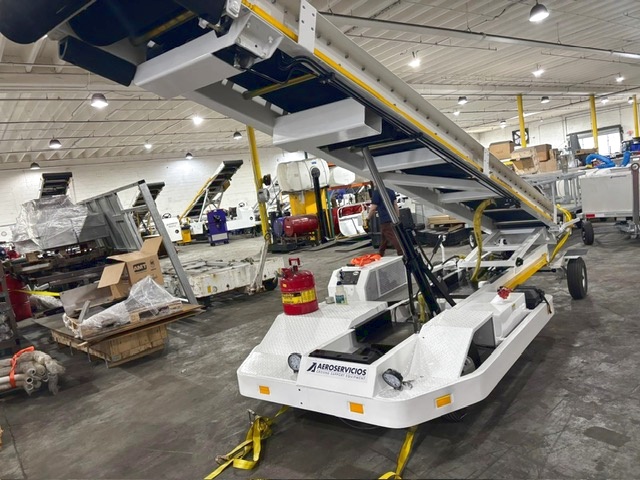 Towable Belt Loader Wasp A01771D-3179