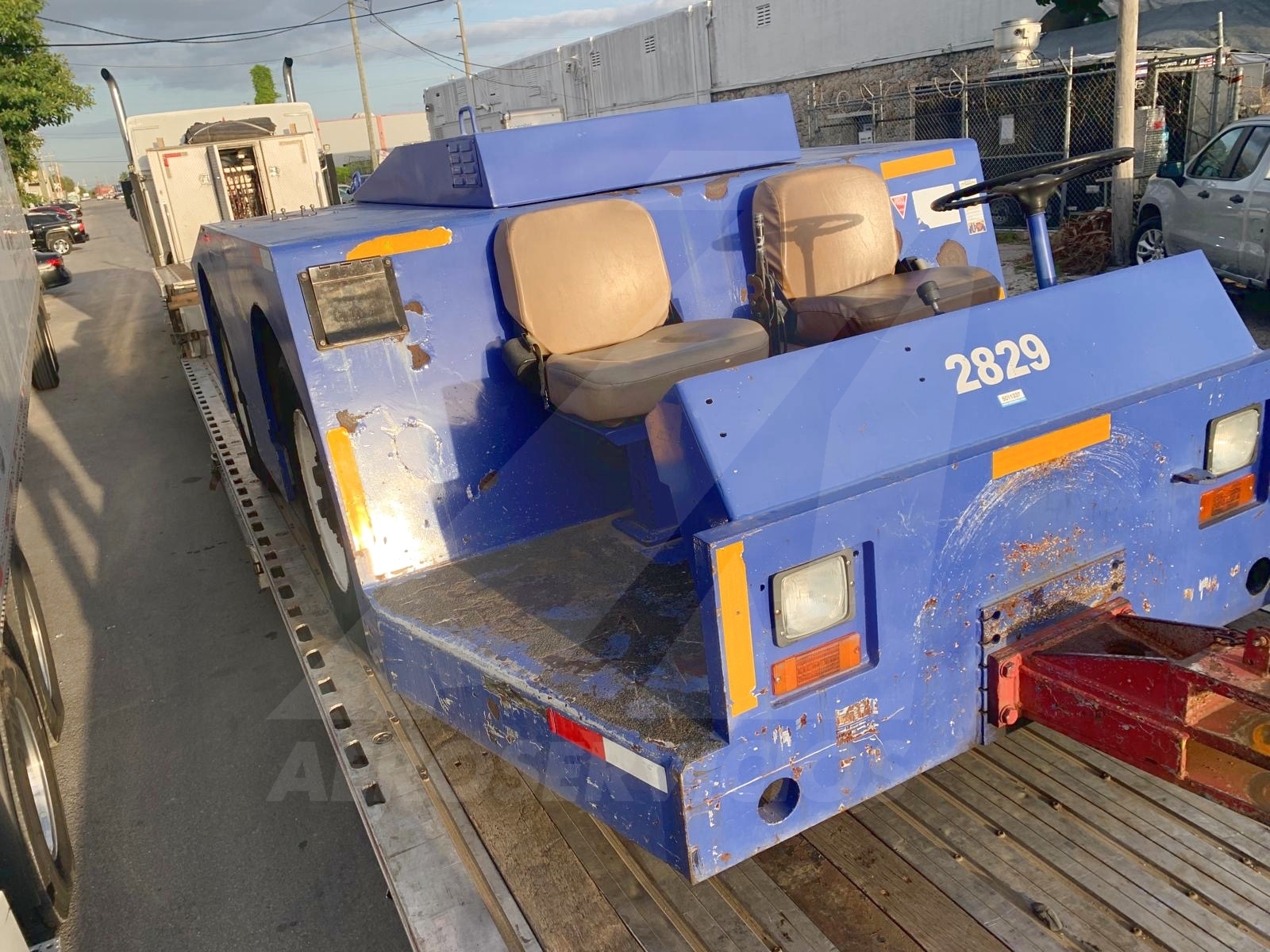 Push Back Tractor FMC B350EL