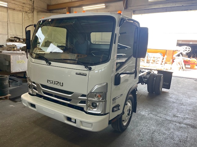 Truck Chassis Isuzu NPR- Gasoline
