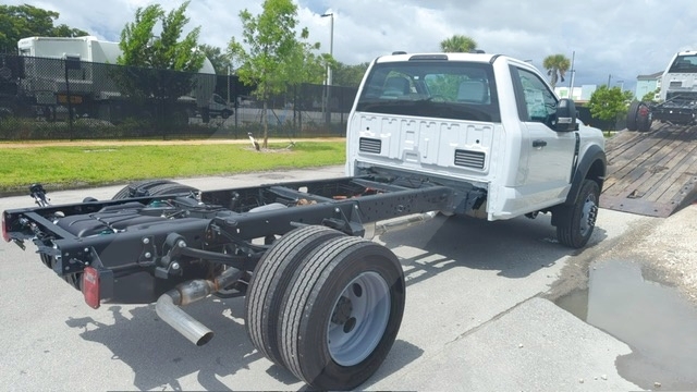 Truck Chassis Ford F-600