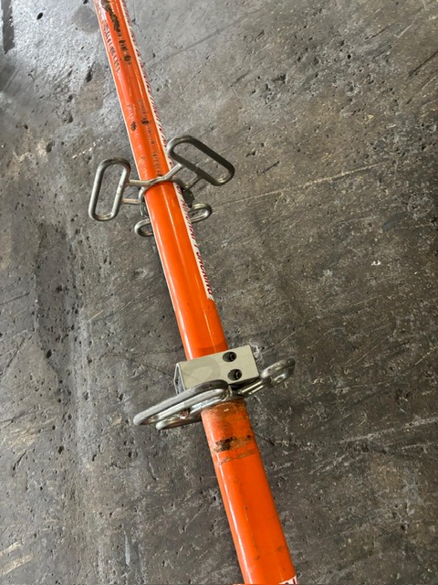 Tail Stand Support Max 8