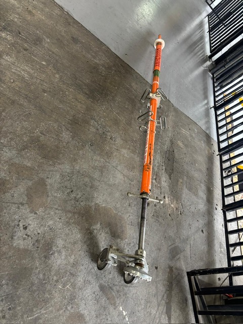 Tail Stand Support Max 8