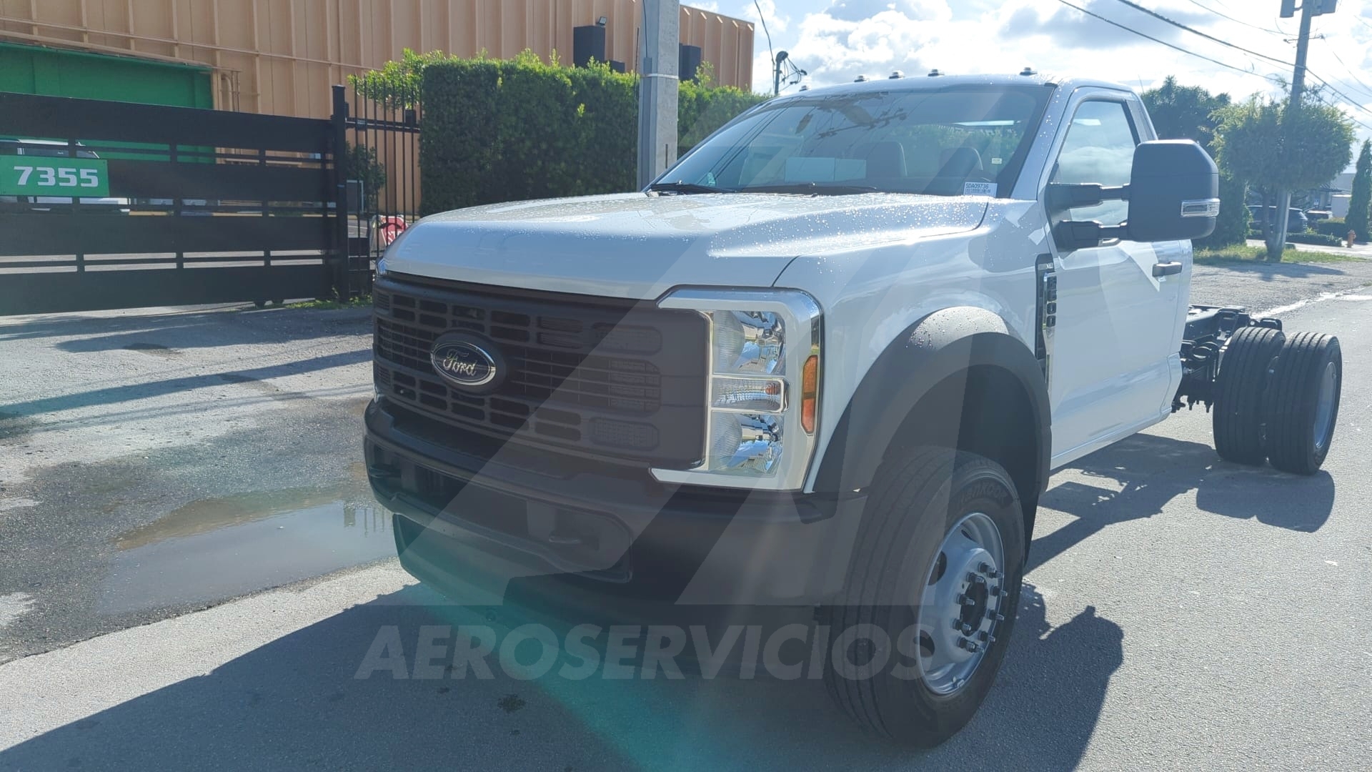 Truck Chassis Ford F-600