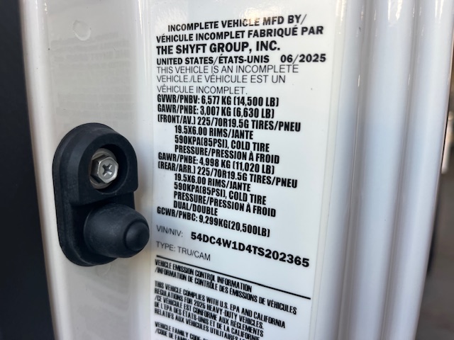 Truck Chassis Isuzu NPR - Gasoline