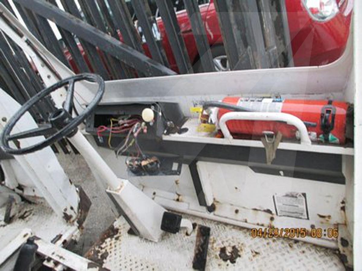 2004 Taylor-Dunn B2-48-TT