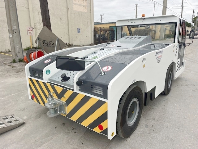 Push Back Tractor TLD TMX-150-15 Tier 4F