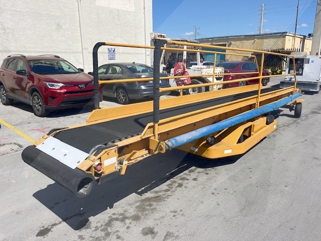 Towable Belt Loader Wasp A01771D-3650