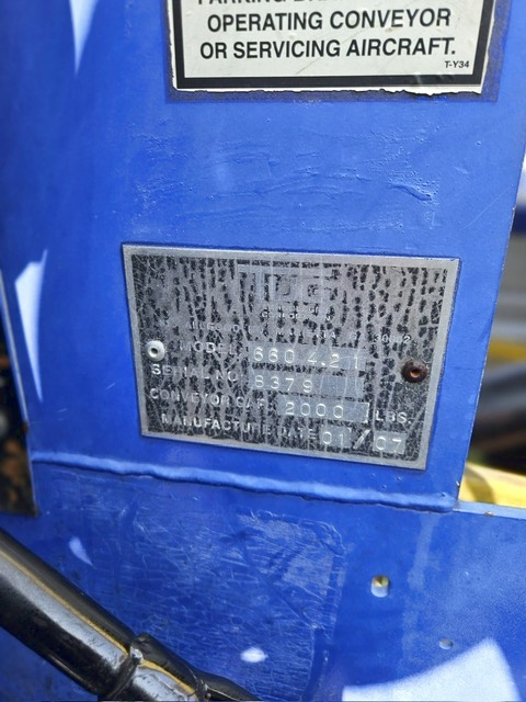 Belt Loader Tug 660