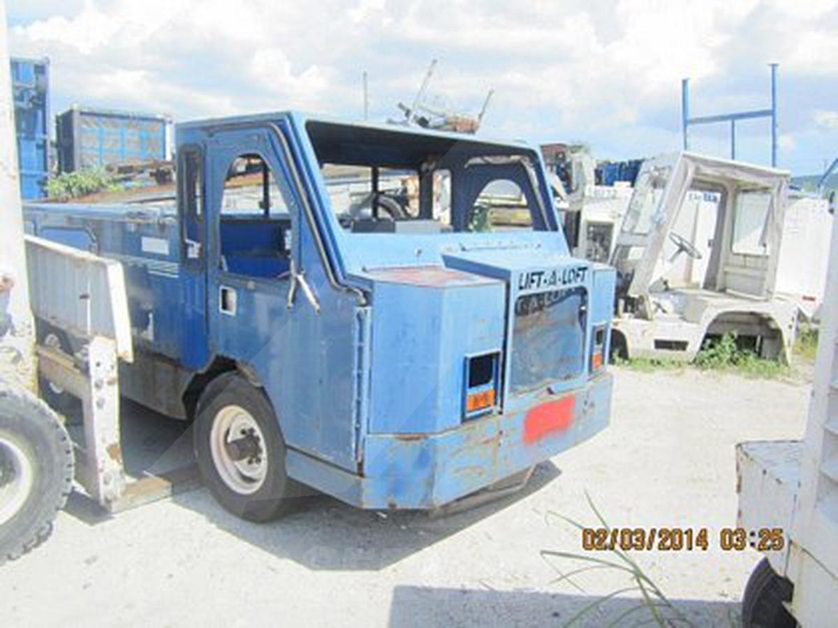 1998 Lift-A-Loft APV- LAV