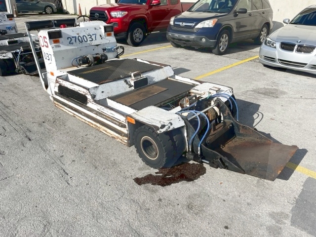 Towbarless Push Back Tractor Lektro AP8750C