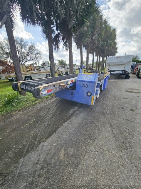 Belt Loader Tug 660E