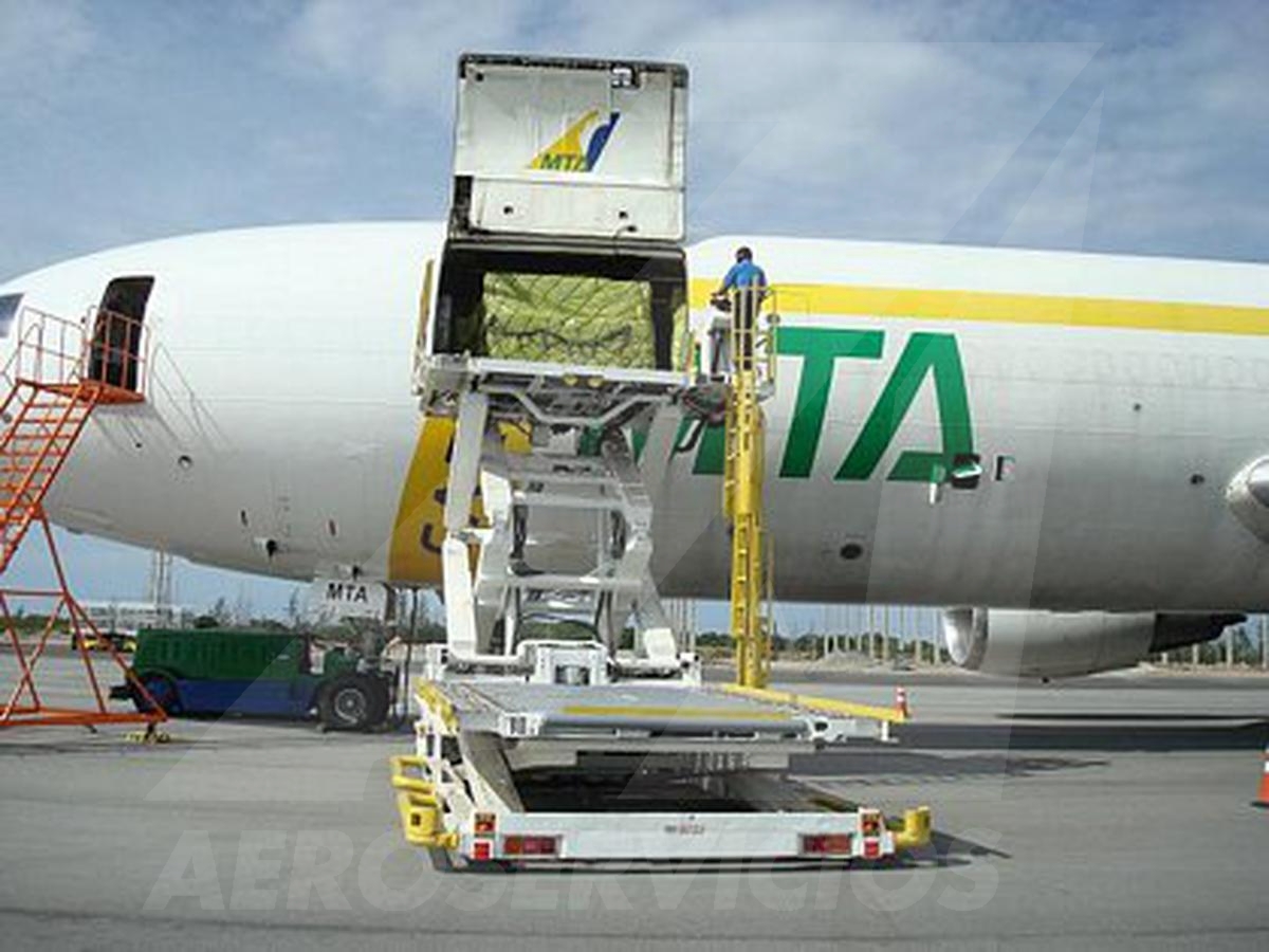 Main Deck Loader FMC/Commander 15 Universal