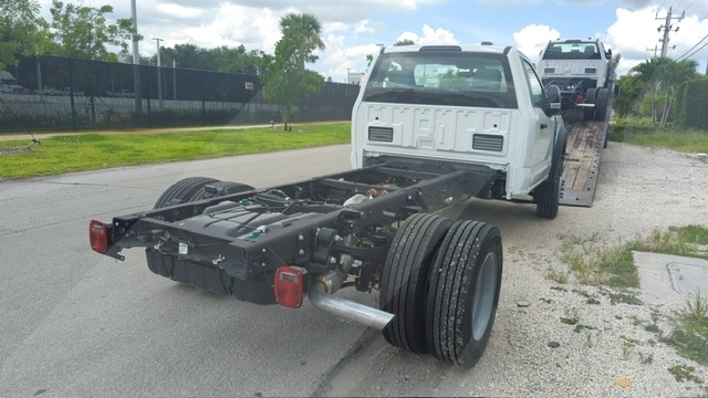 Truck Chassis Ford F-600