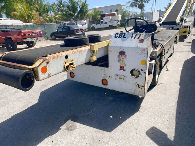 Belt Loader Tug 660