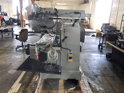 1050 Knee Mill Machine