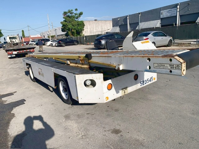 Belt Loader Tug 660