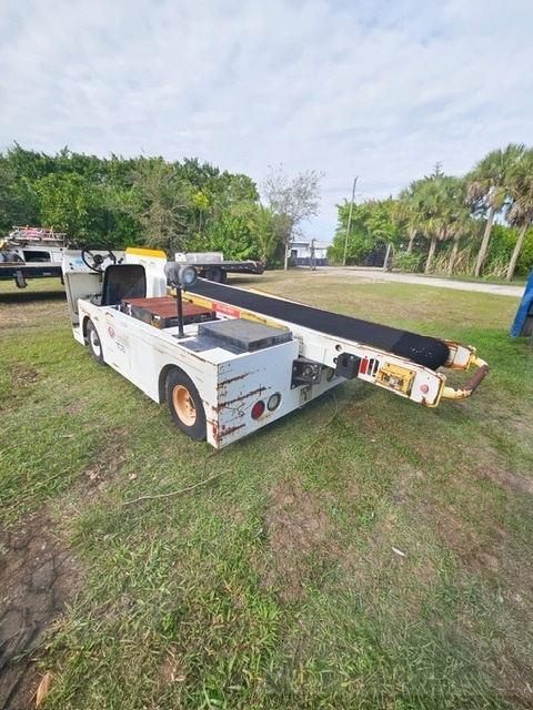 Belt Loader Tug 440-E