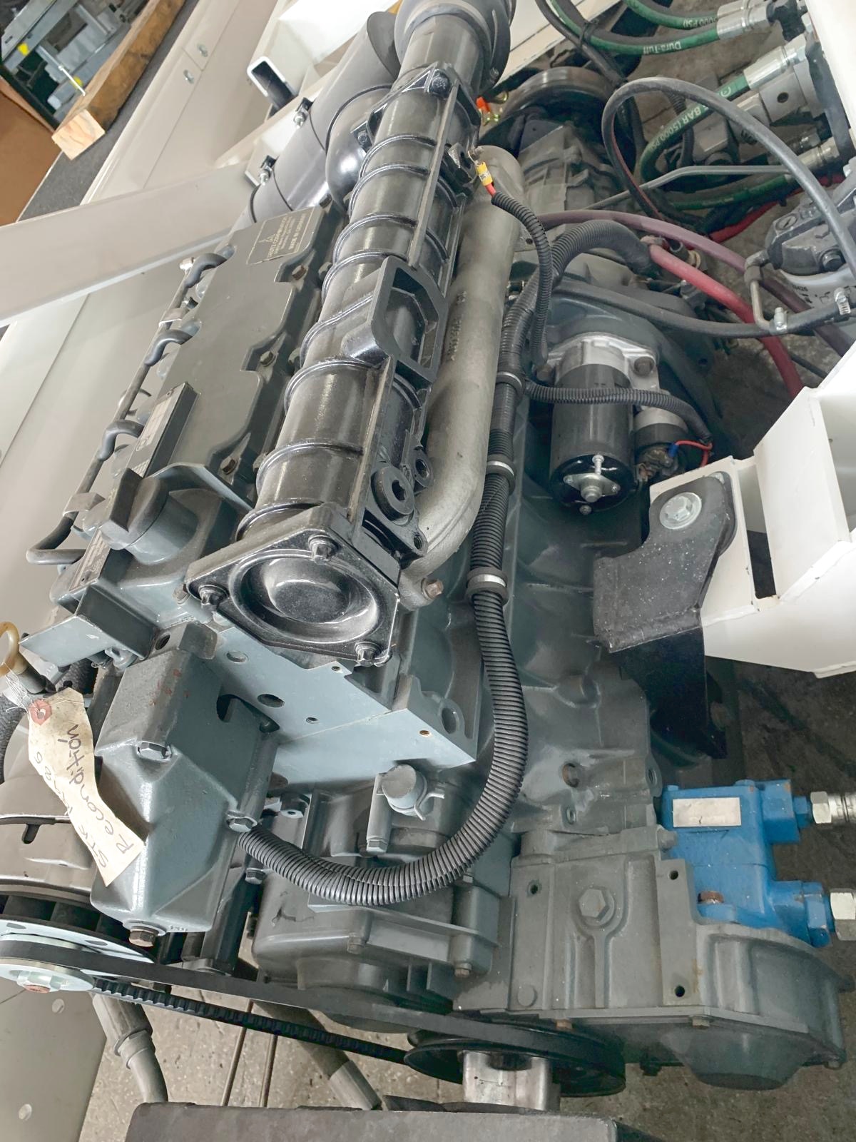 Belt Loader Tug 660