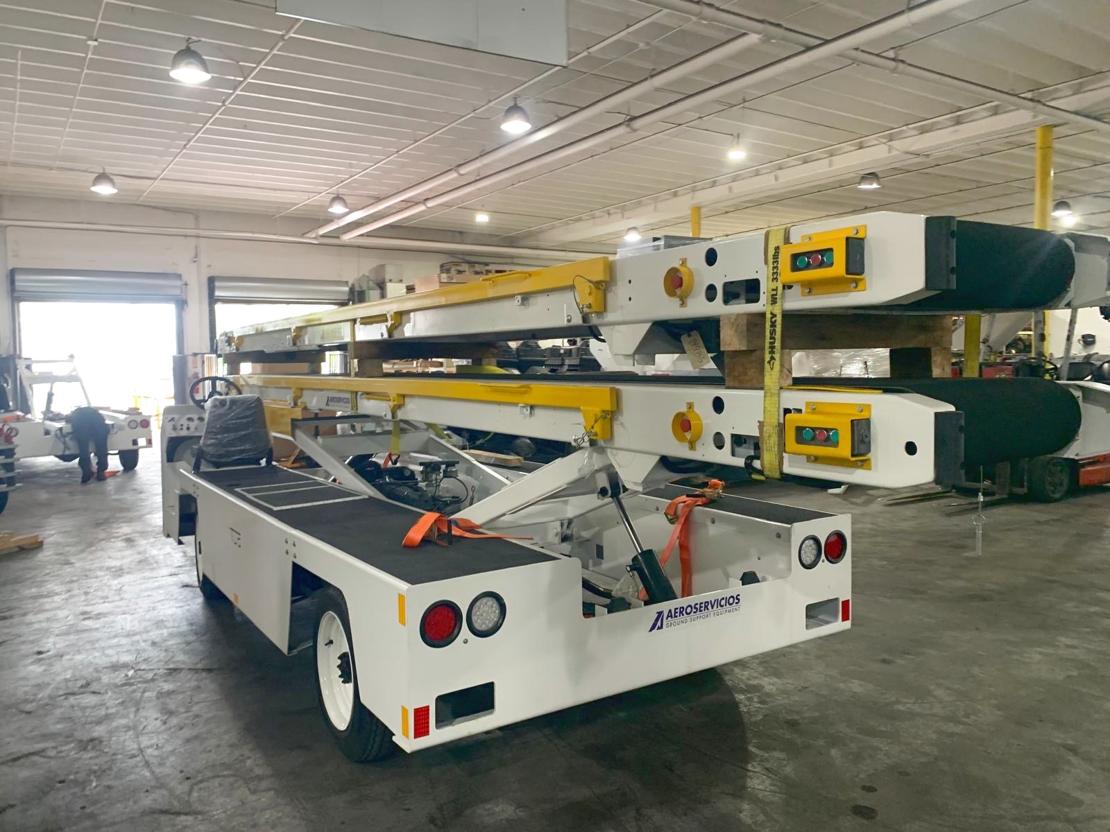 Belt Loader Tug 660