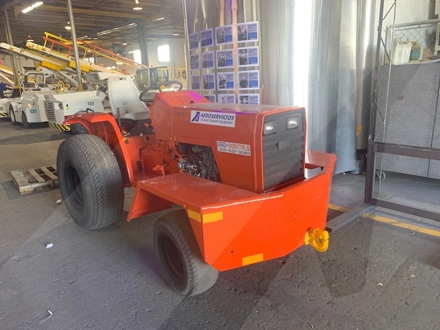 Baggage Tractor Massey Ferguson MF-1030