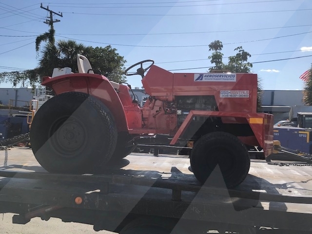 Baggage Tractor Massey Ferguson MF-1030