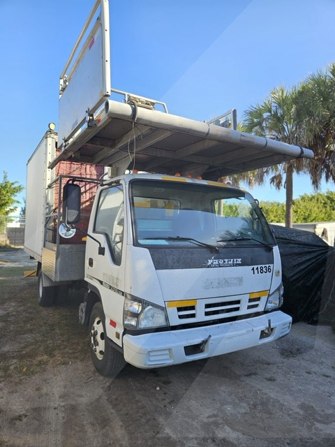 Catering Truck Isuzu/Phoenix Metals NPR