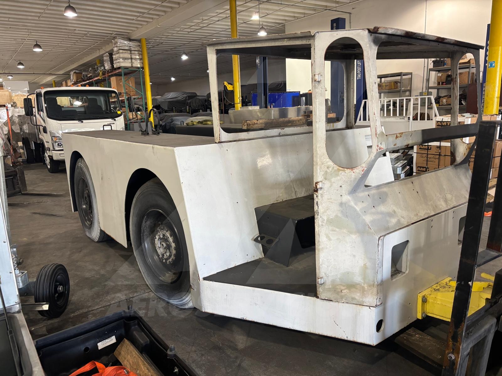 Push Back Tractor B-320