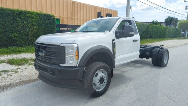 Truck Chassis Ford F-600