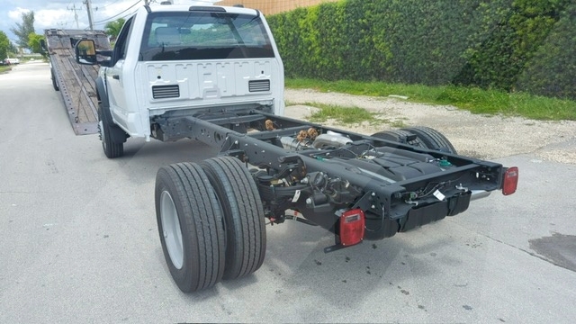 Truck Chassis Ford F-600