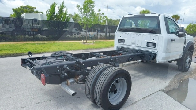 Truck Chassis Ford F-600