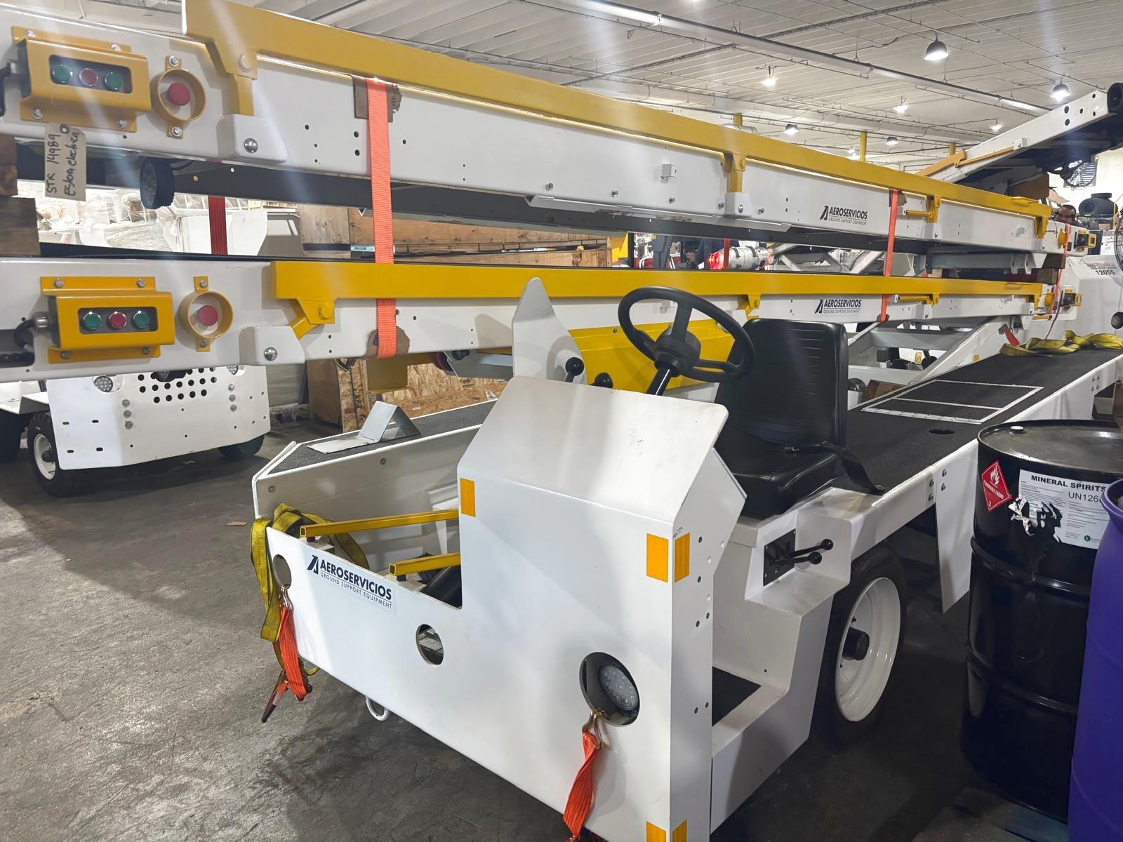 Belt Loader Tug 660