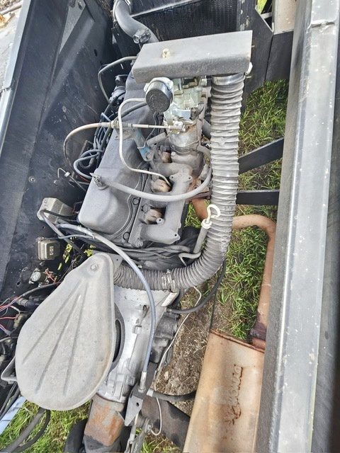 Belt Loader Tug 660