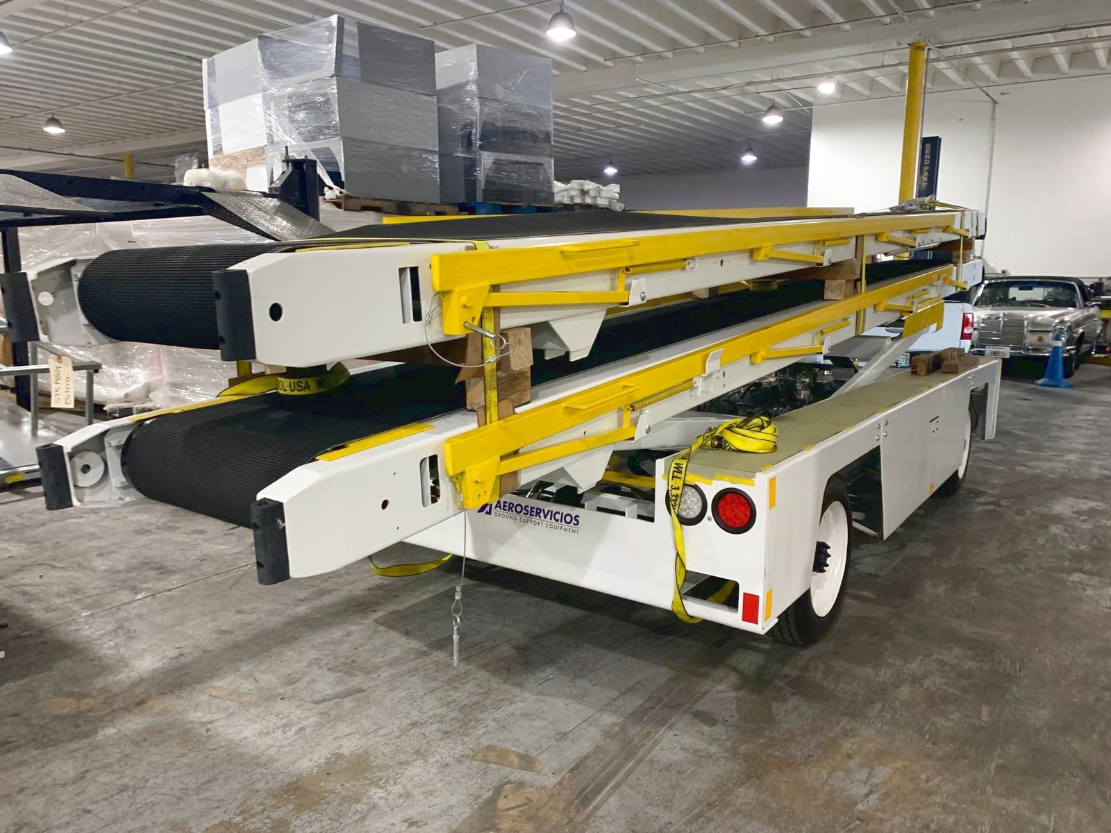 Belt Loader Tug 660