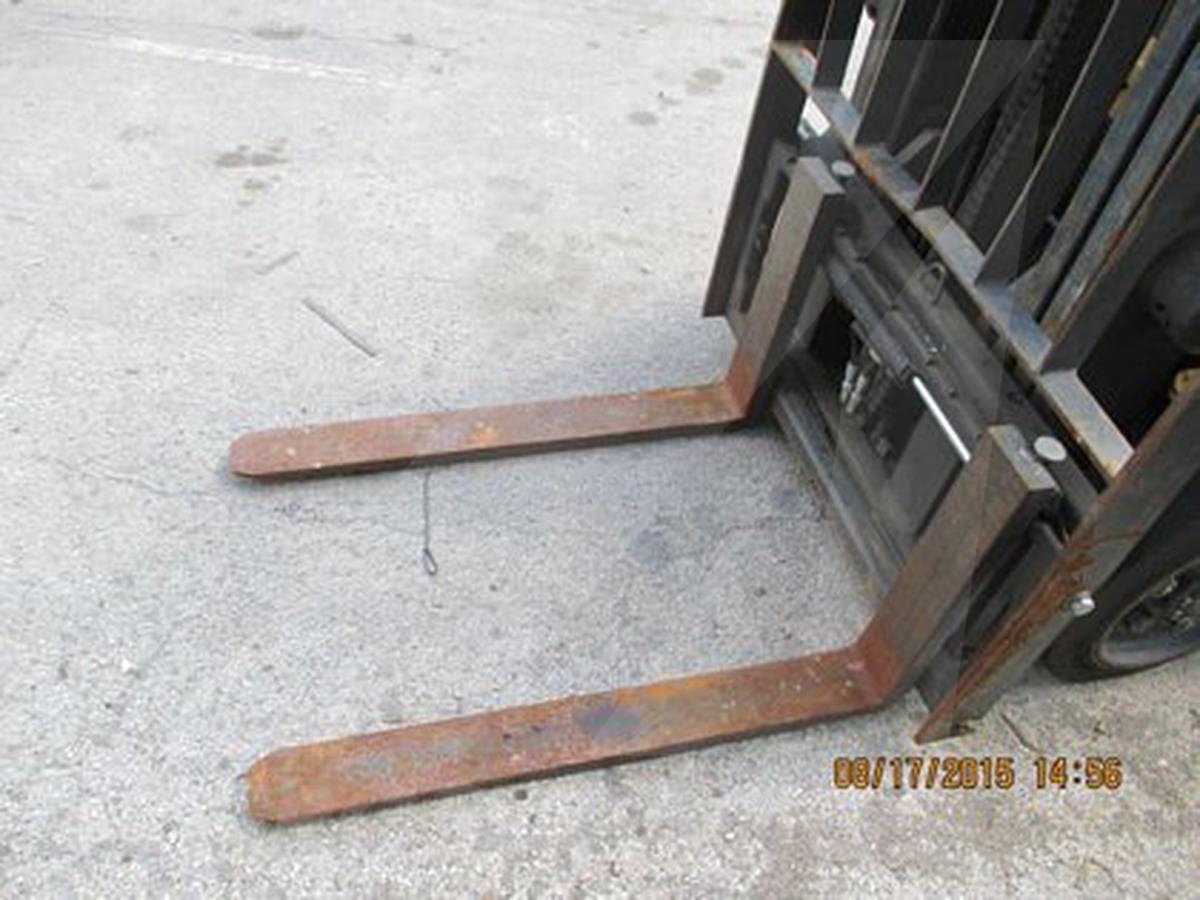 2003 Caterpillar GC20K