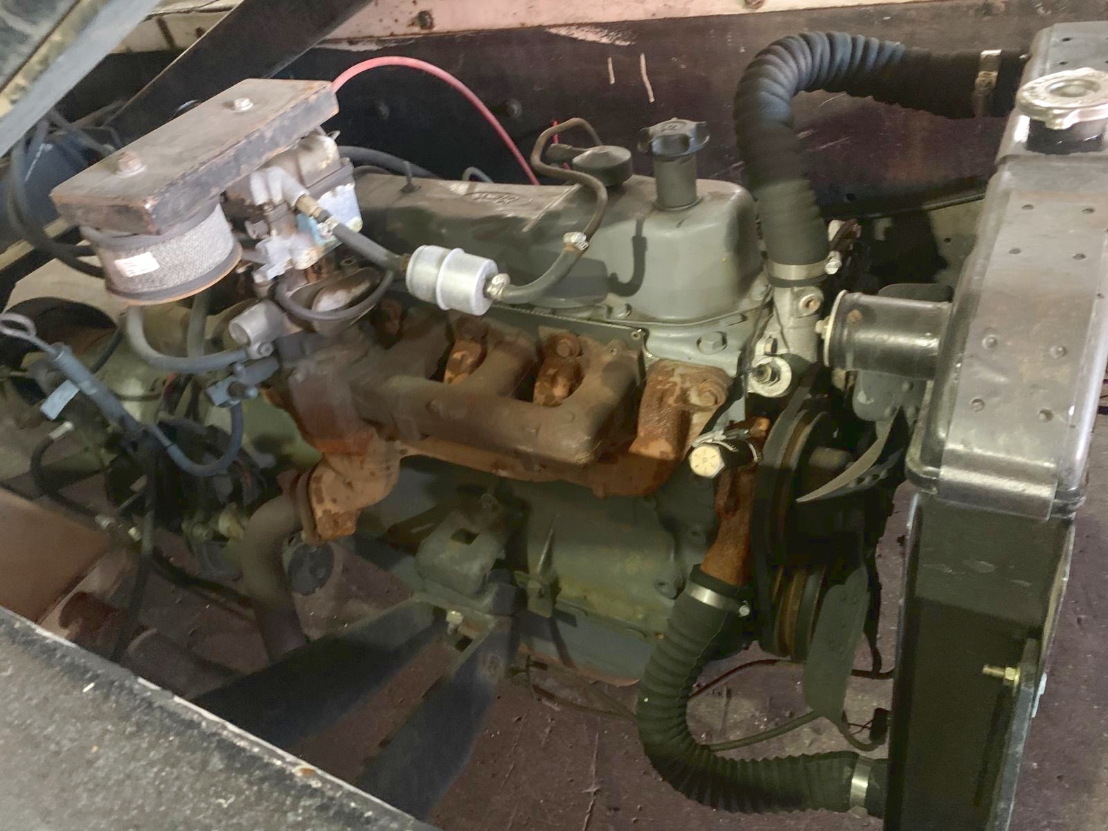 Belt Loader Tug 660