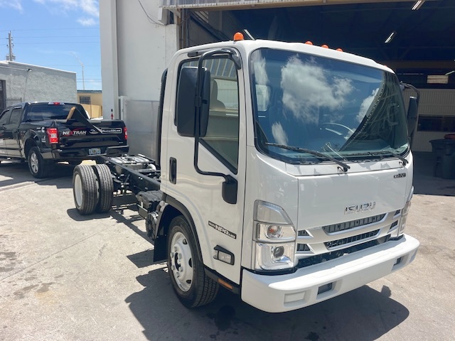 Truck Chassis Isuzu NPR- Gasoline