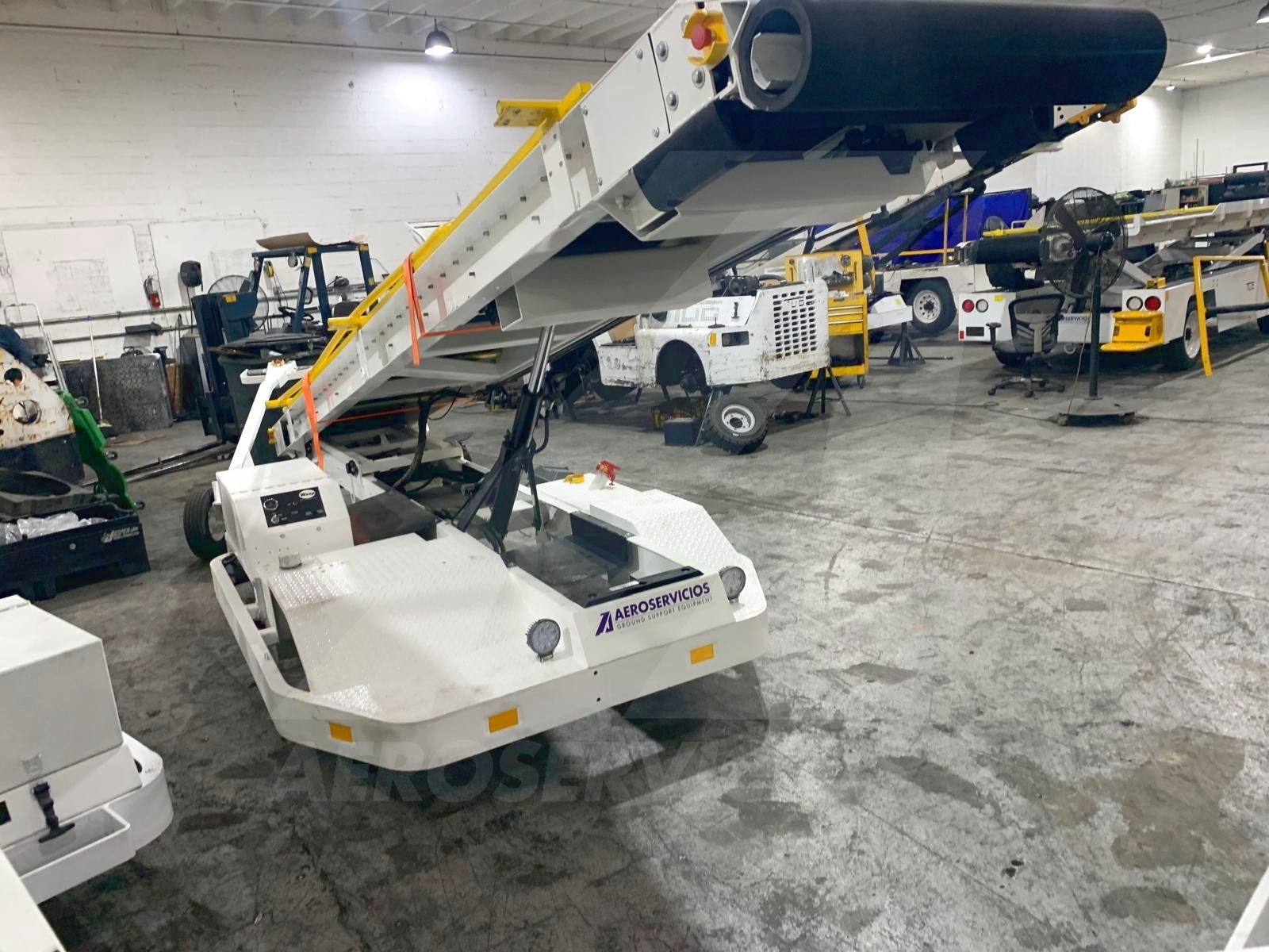 Towable Belt Loader Wasp A01771D-3179