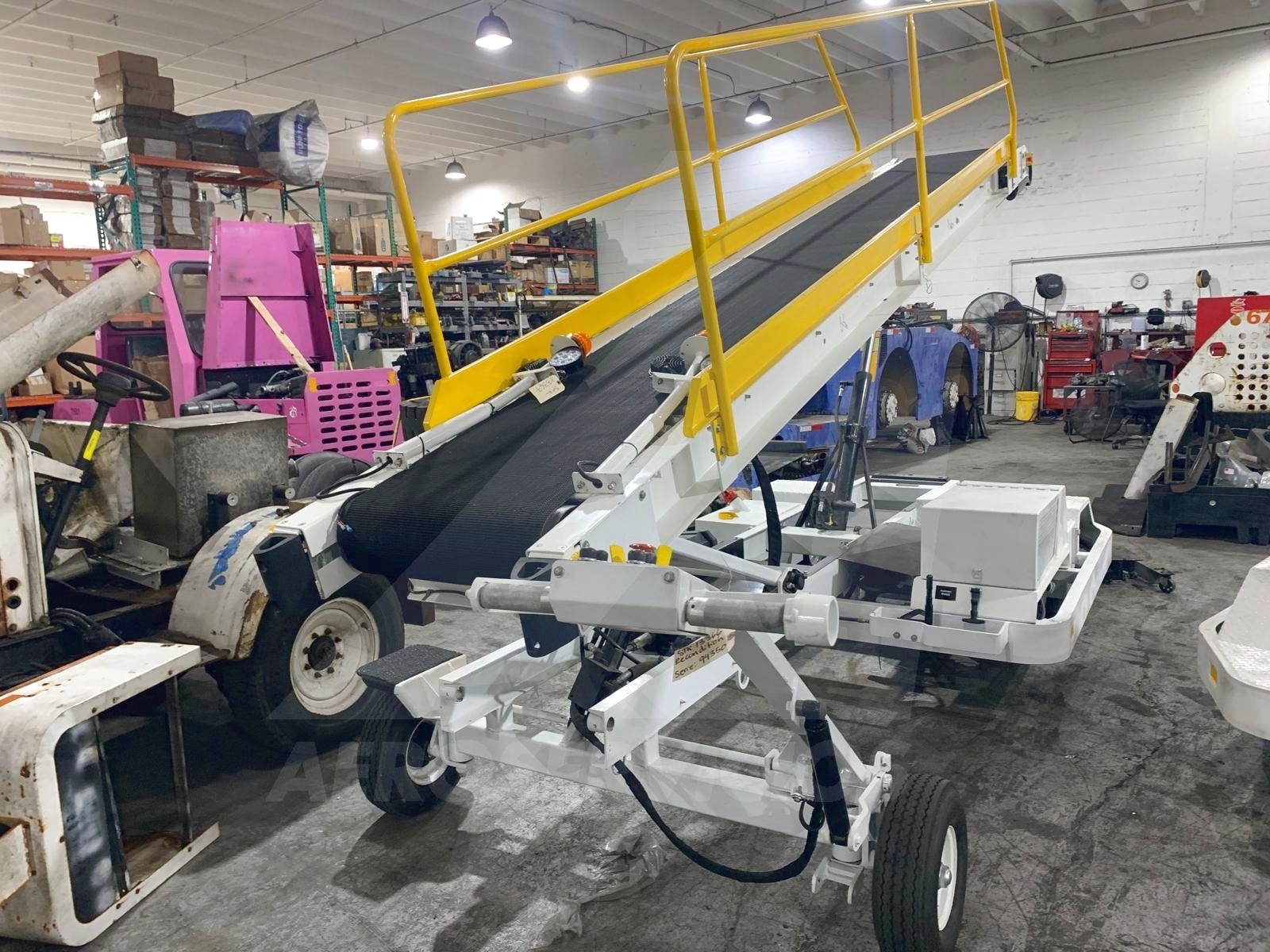 Towable Belt Loader Wasp A01771D-3179