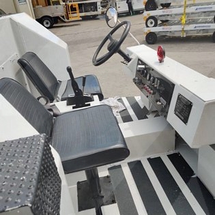 Push Back Tractor S&S GT-50