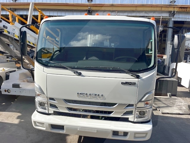 Truck Chassis Isuzu NPR- Gasoline