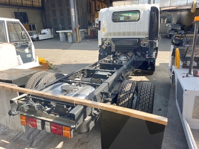 Truck Chassis Isuzu NPR- Gasoline