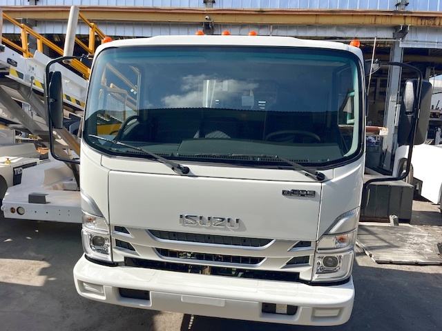 Truck Chassis Isuzu NPR- Gasoline