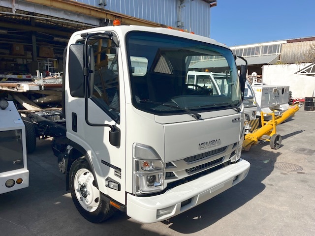 Truck Chassis Isuzu NPR- Gasoline