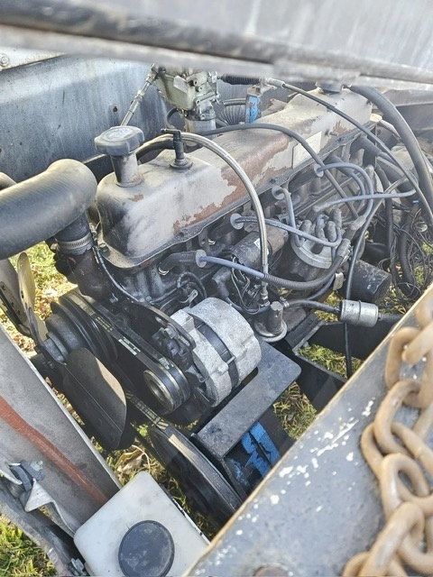 Belt Loader Tug 660