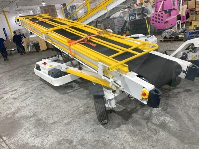 Towable Belt Loader Wasp A01771D-3179