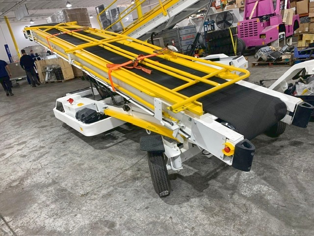 Towable Belt Loader Wasp A01771D-3179
